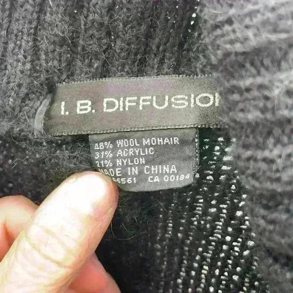 I. B. Diffusion Vintage small mohair wool, bat wing, heavy knit cardigan, black - Picture 12 of 13